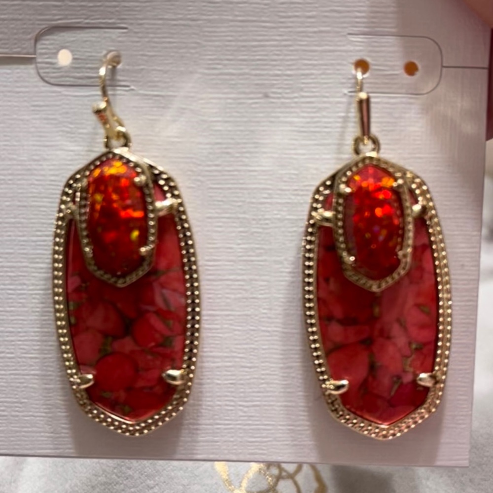Kendra Scott Emmy earrings